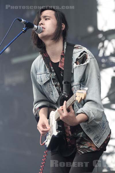 SMITH WESTERNS - 2011-08-26 - SAINT CLOUD - Domaine National - Grande Scene - 